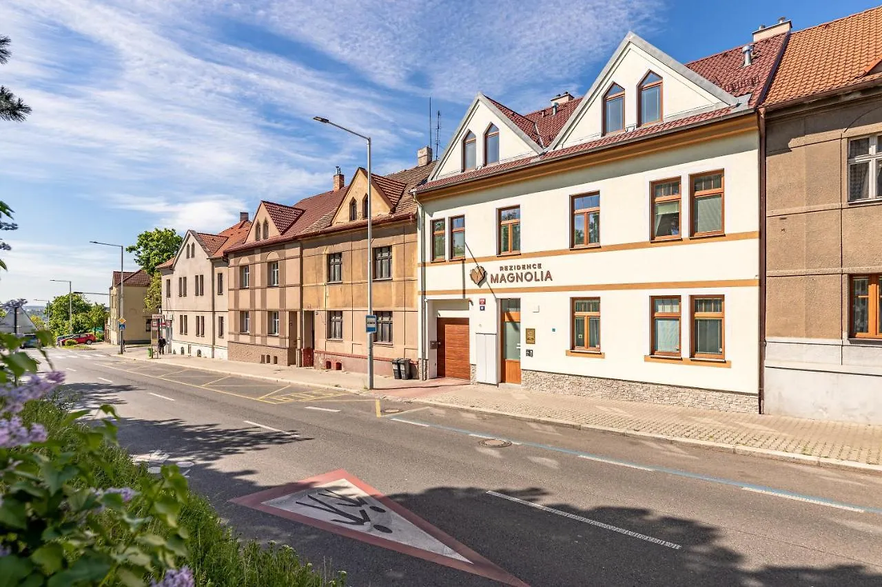 Bright Sunny Apartments In Quiet Area Prag
