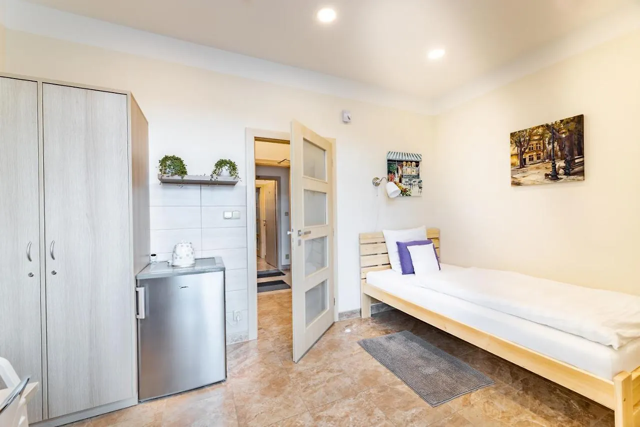 Bright Sunny Apartments In Quiet Area Prag