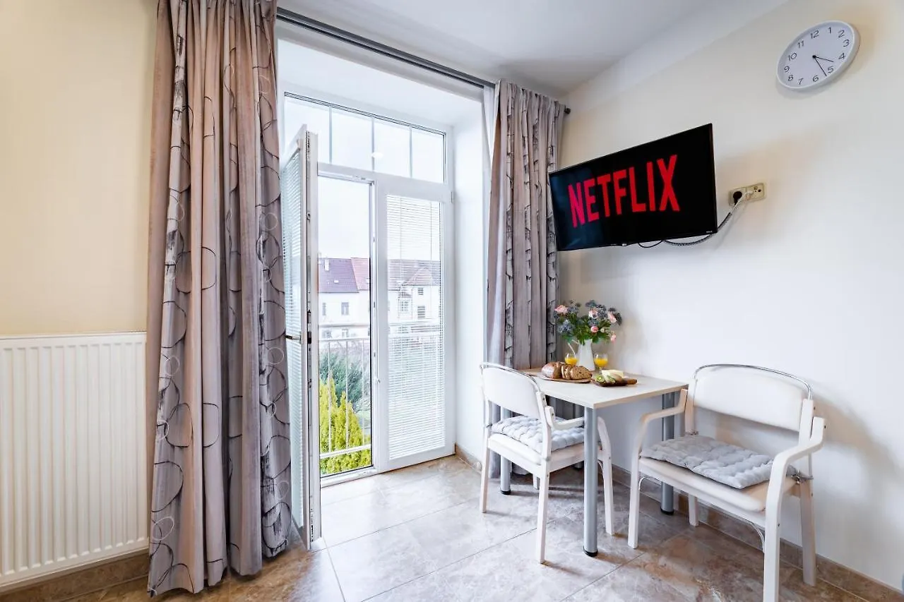Bright Sunny Apartments In Quiet Area Prag