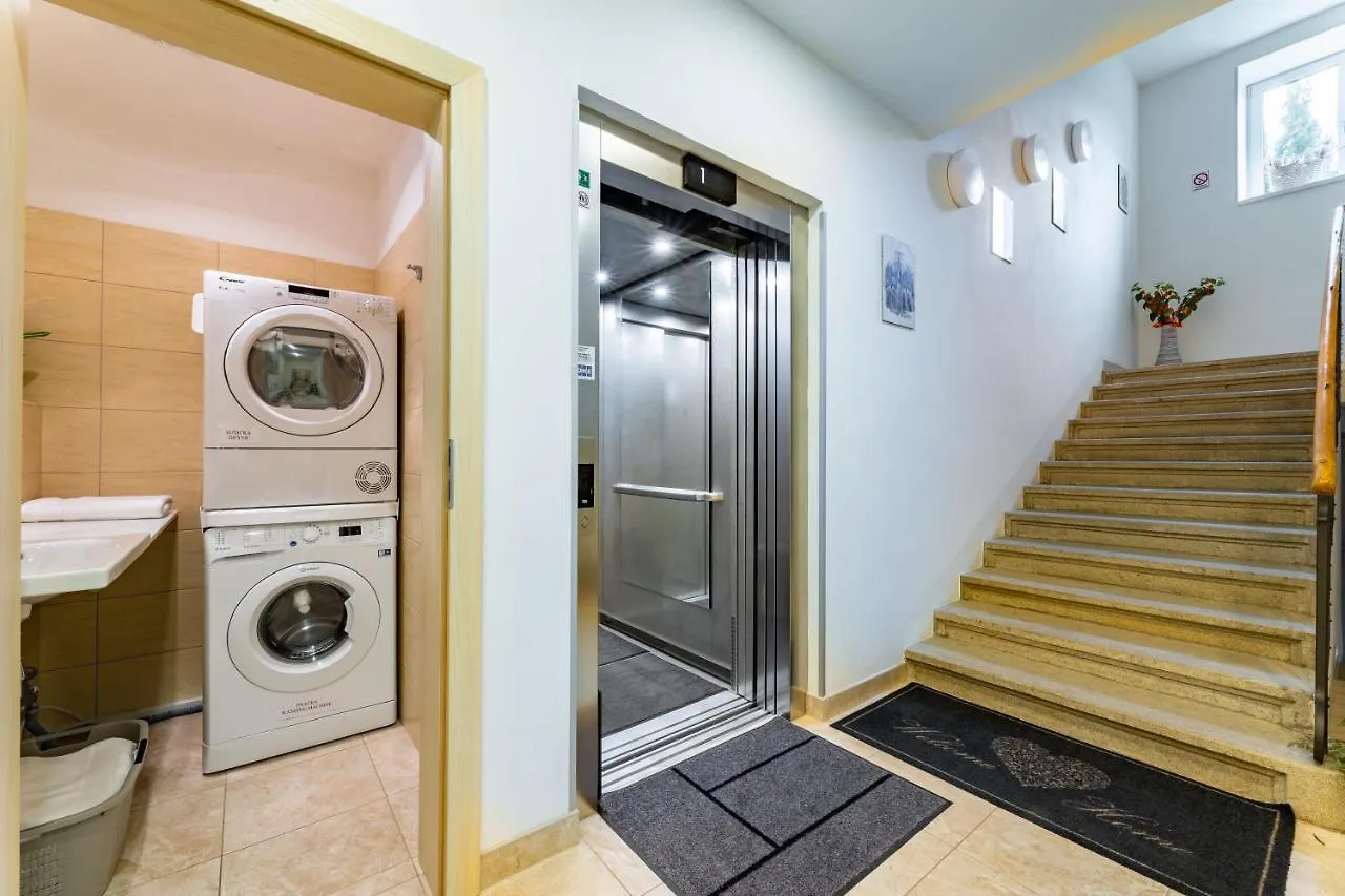 Bright Sunny Apartments In Quiet Area Prag 0*,  Tjeckien