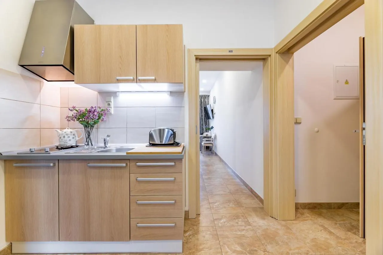 Bright Sunny Apartments In Quiet Area Prag