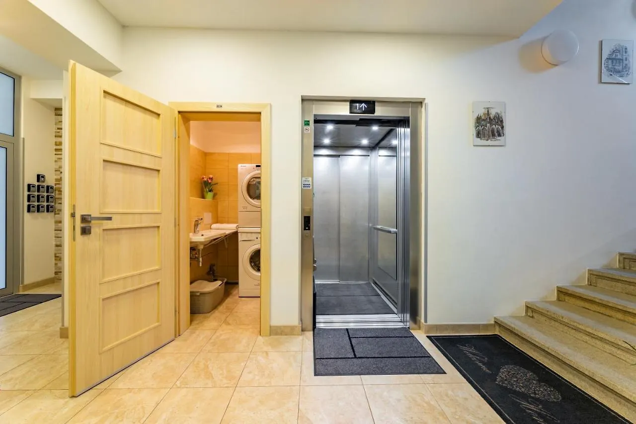 Bright Sunny Apartments In Quiet Area Prag