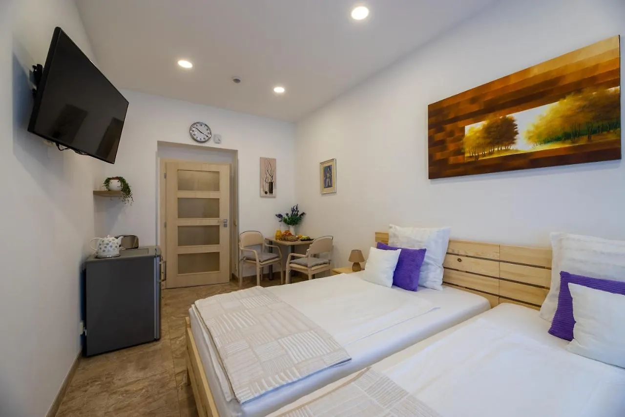 Bright Sunny Apartments In Quiet Area Prag