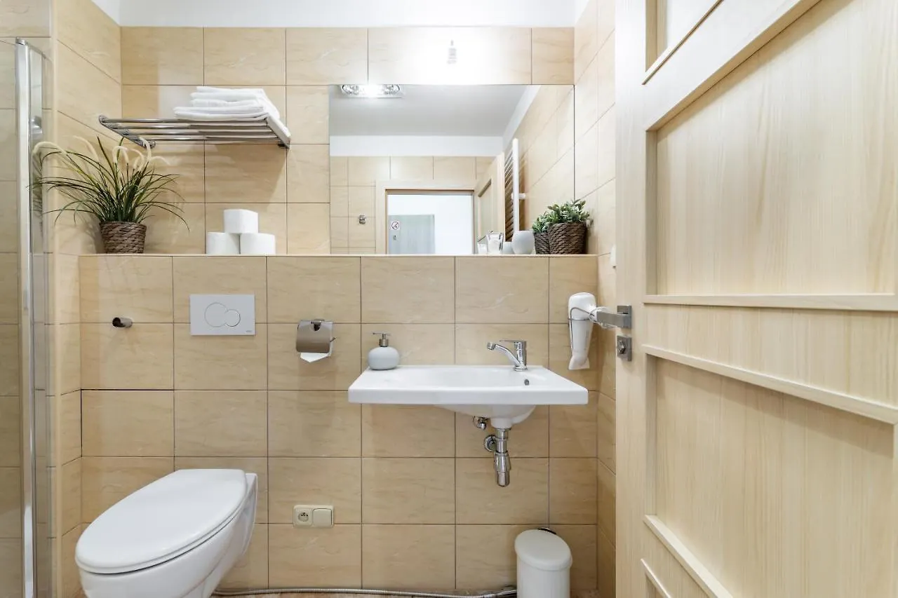 Bright Sunny Apartments In Quiet Area Prag