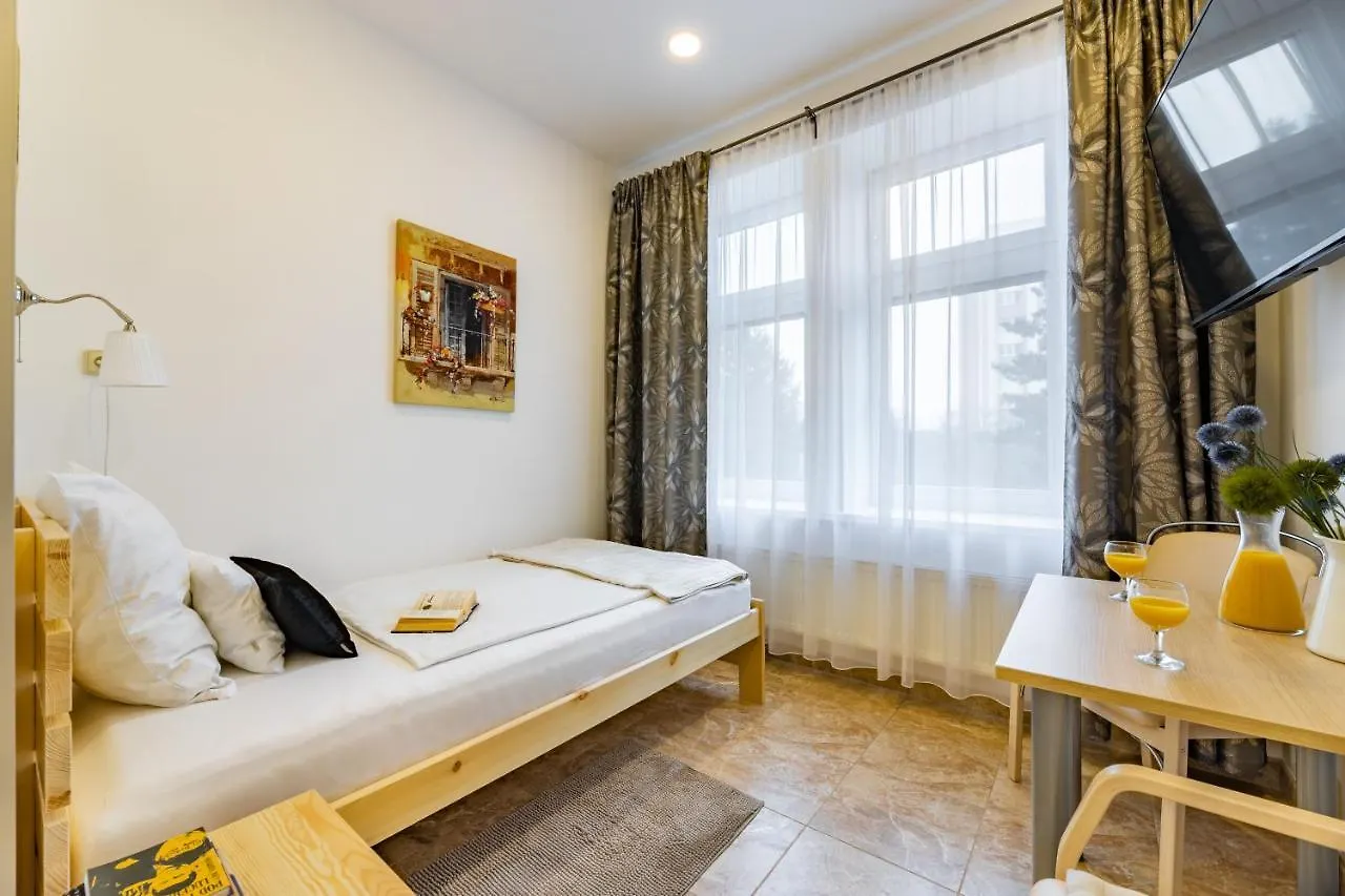 Bright Sunny Apartments In Quiet Area Prag